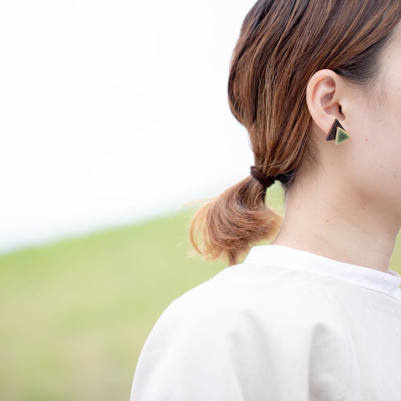 ピアス Shizukudama ブルー 【1013】爽やかブルーの三角ピアス／イヤリング