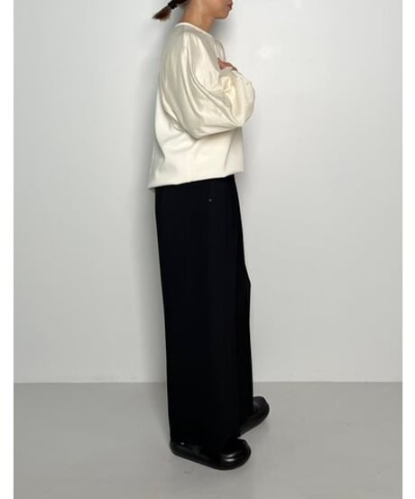 【CHIGNON   シニオン　24秋ご予約】  チャーム付きワイドパンツ　245-222KK