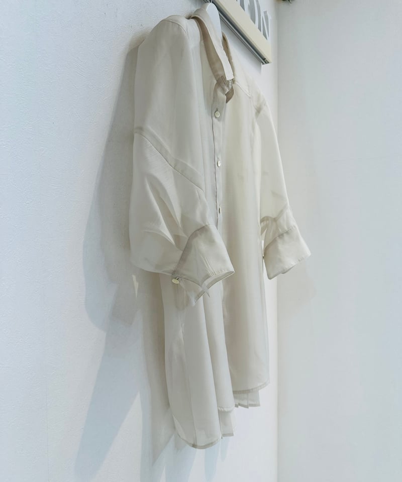 バックプリーツシアーシャツ 2412696 | BlueOnionStore バックプリーツシアーシャツ 2412696 | BlueOnionStore