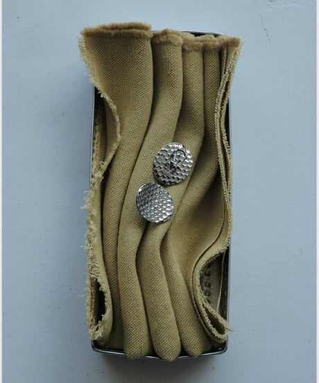 ウェービープレートearring&pierce  【CHIGNON   シニオン　26春ご予約】  0056- earring 511 KK  pierce 512SH   2512b-039