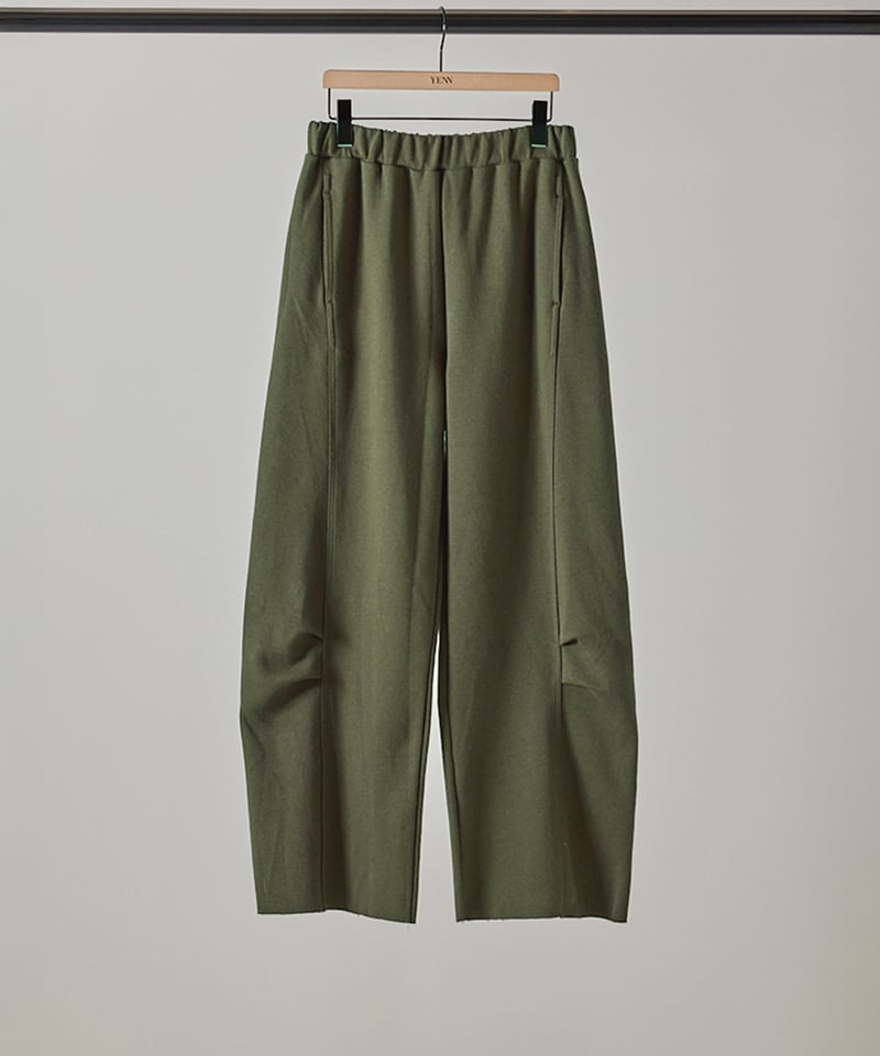 本日のみ　YENN KNEE TUCK SWEAT PT /新品タグ付き YENN（イエン）KNEE TUCK SWEAT PT /Y253-31078 | B'2nd（ビー