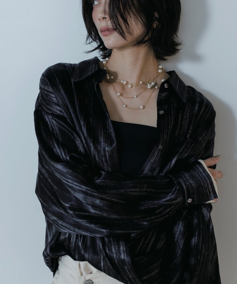 CHIGNON シニオン 25梅春ご予約】 ワッシャーサテンブラウス CHIGNON シニオン 25梅春ご予約】 ワッシャーサテンブラウス