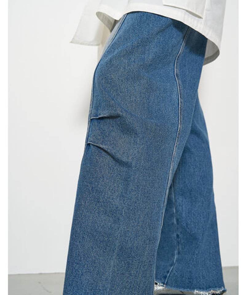 YENN イエン 25ss 春夏ご予約】 KNEE TUCK DENIM PT YENN イエン 25ss 春夏ご予約】 KNEE TUCK DENIM PT