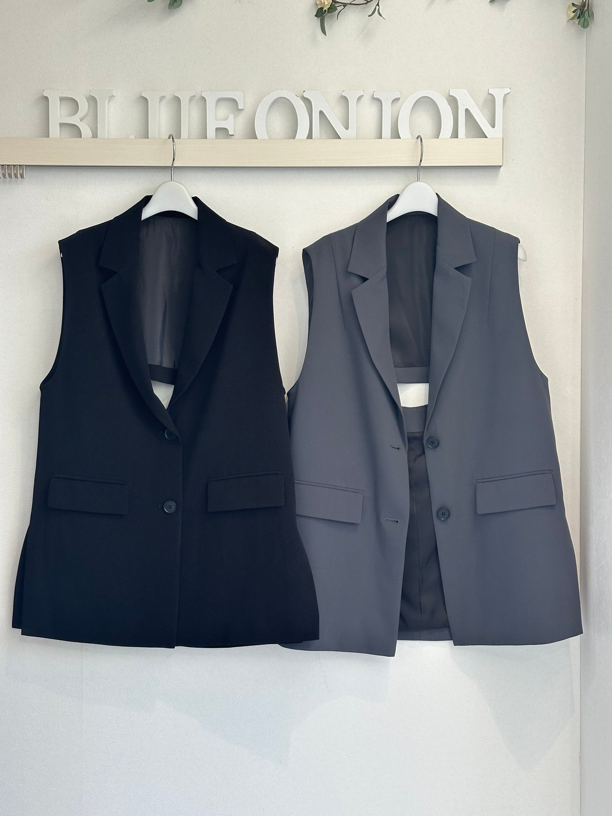 バックスリットジレ 35405 | BlueOnionStore バックスリットジレ 35405 | BlueOnionStore