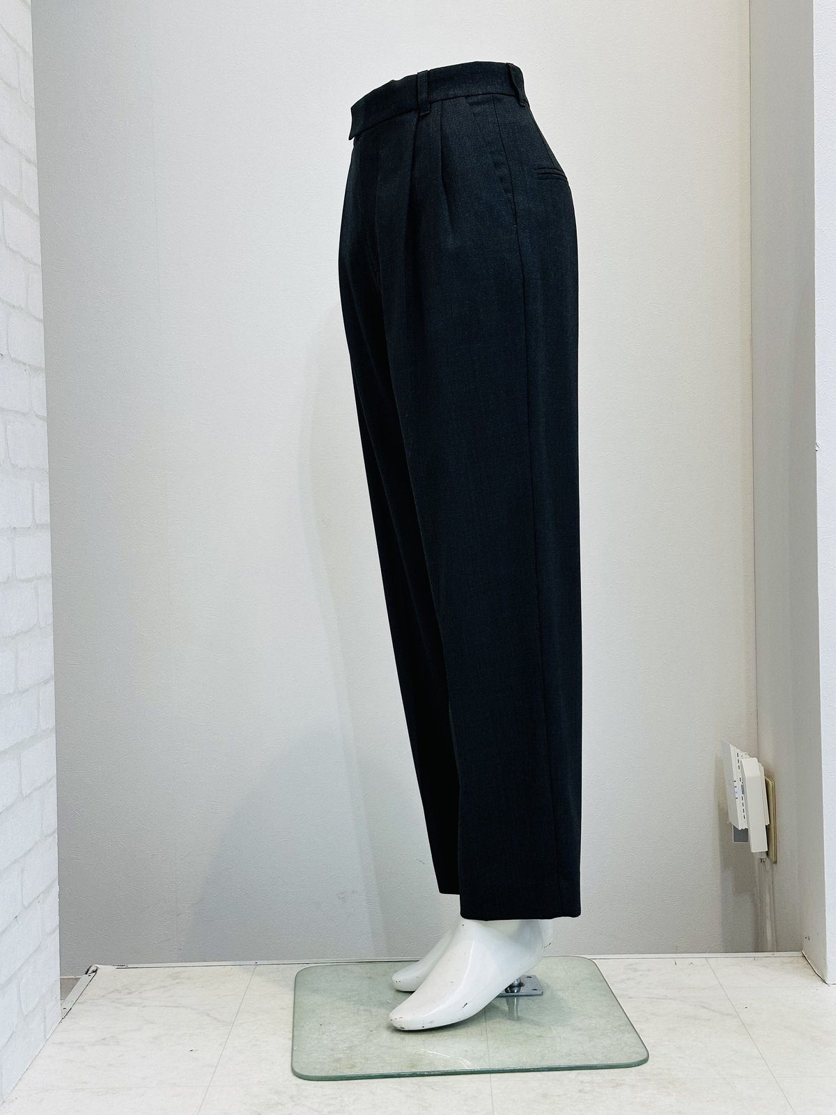 ウールブレンドツータックパンツ 345601 | BlueOnionStore ウールブレンドツータックパンツ 345601 | BlueOnionStore