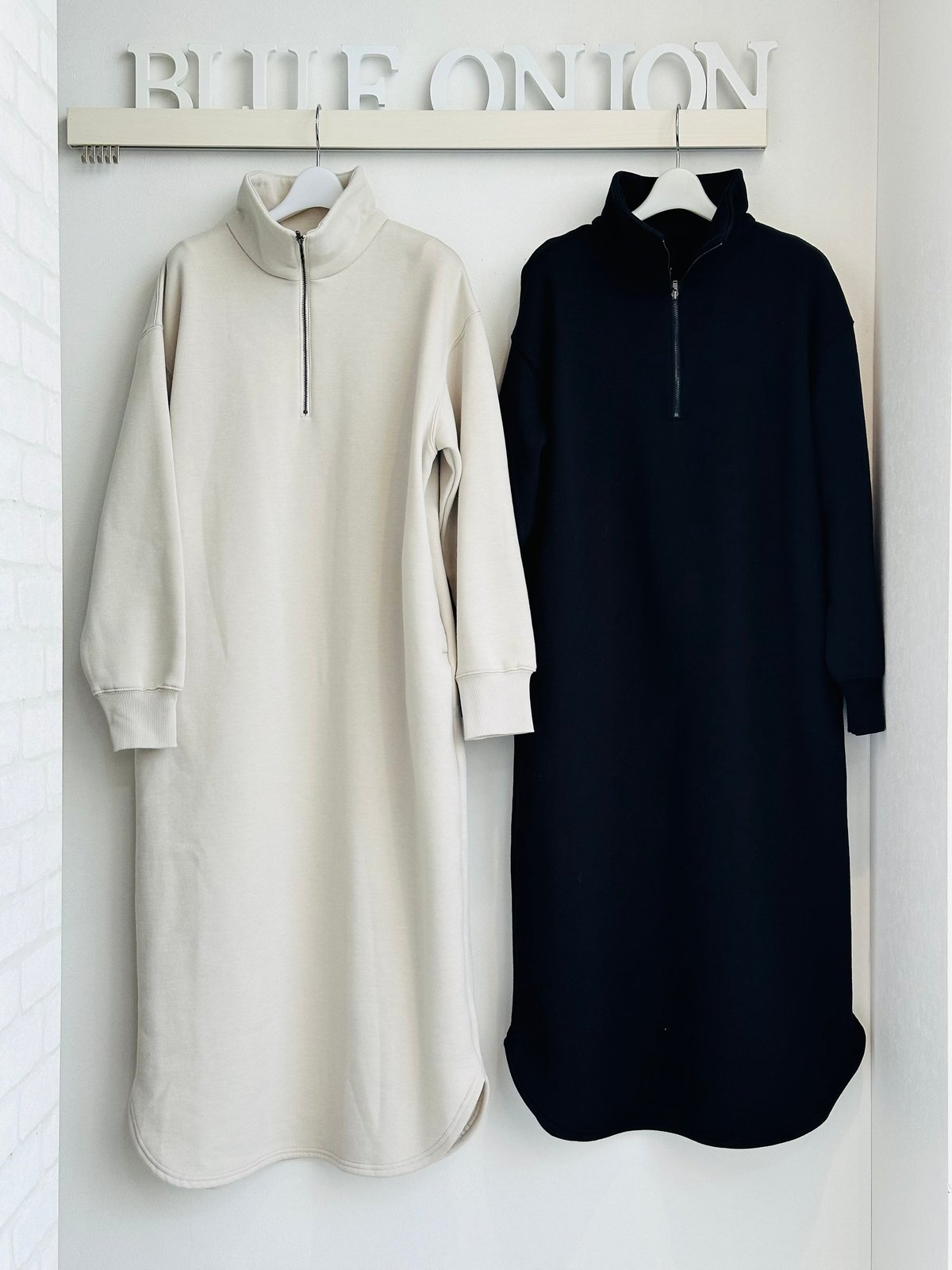 入荷即完売で再入荷☆ 爆暖ハーフZIPワンピース 352-85702 入荷即完売で再入荷☆ 爆暖ハーフZIPワンピース 352-85702
