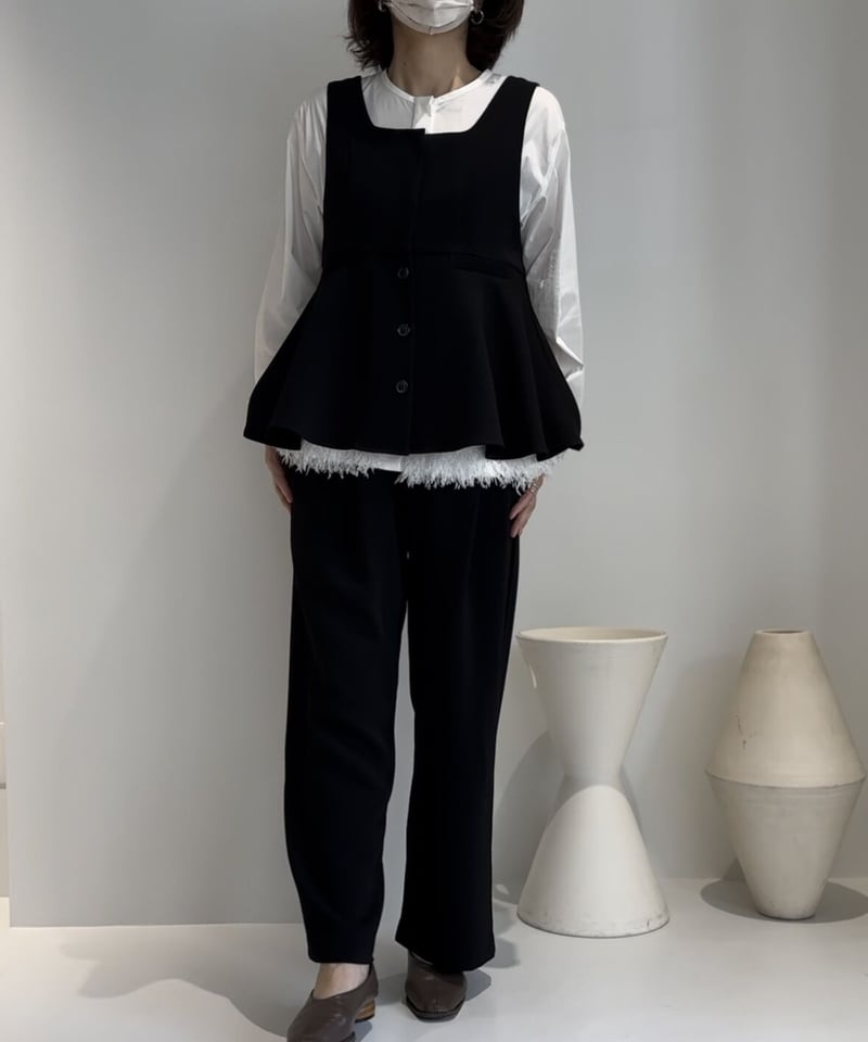 CHIGNON シニオン 24梅春ご予約】 ペプラムベスト 1636-525MK |