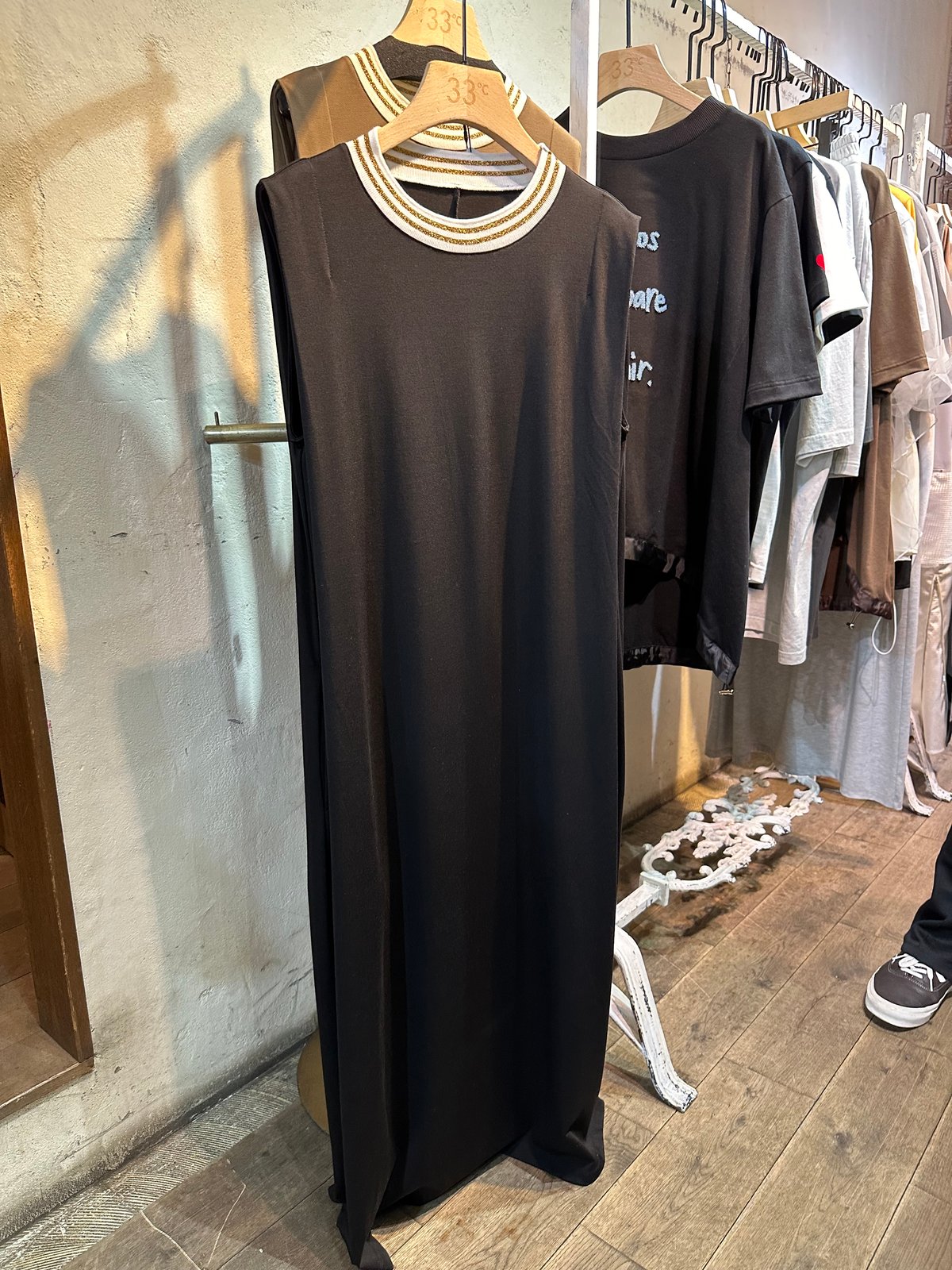 ラメリブノースリーブカットワンピース go405306 | BlueOnionStore