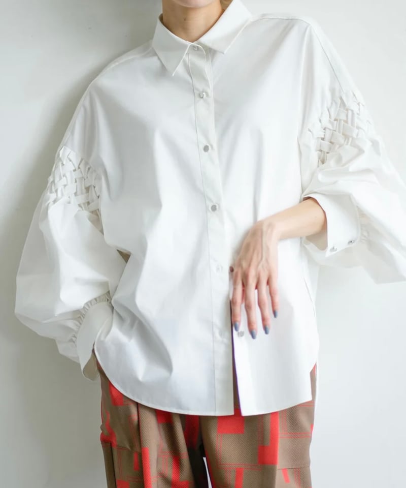 新品 Lallia Mu ラリアムー フリンジレーススリー ブチュニックブラウス Lallia Mù ラリア・ムー 25春夏ご予約】 バルーンスリーブレース