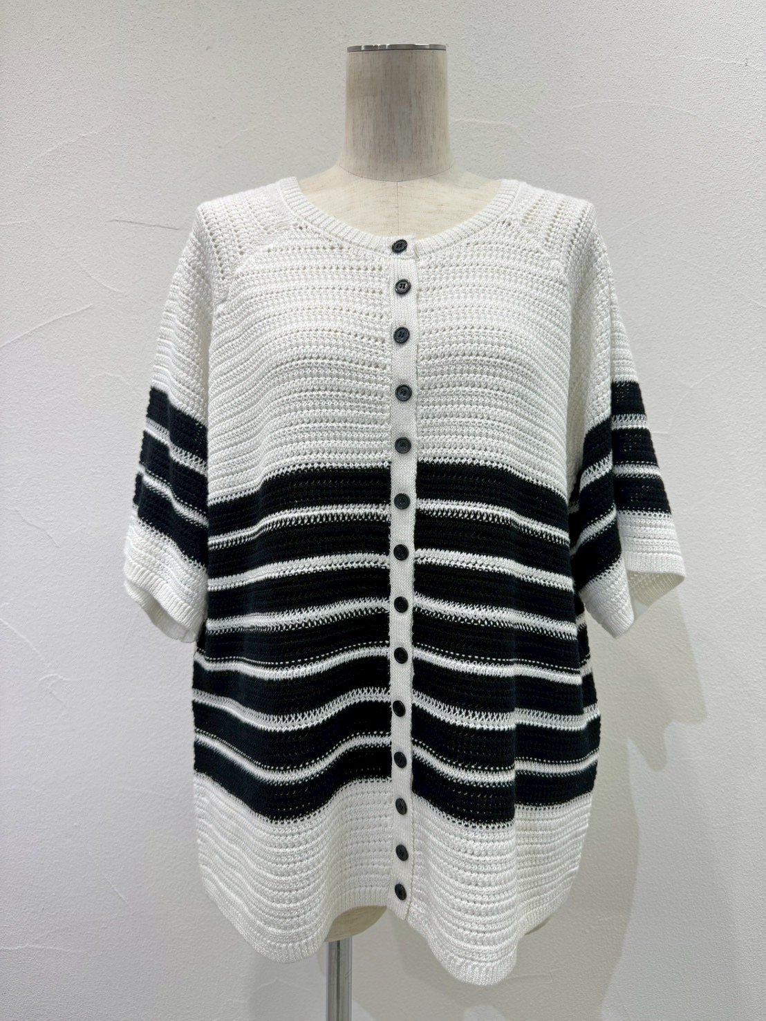 アン出品 ☆オトク早割ご予約☆ 透かしボーダーハーフスリーブcardigan 【CYAN