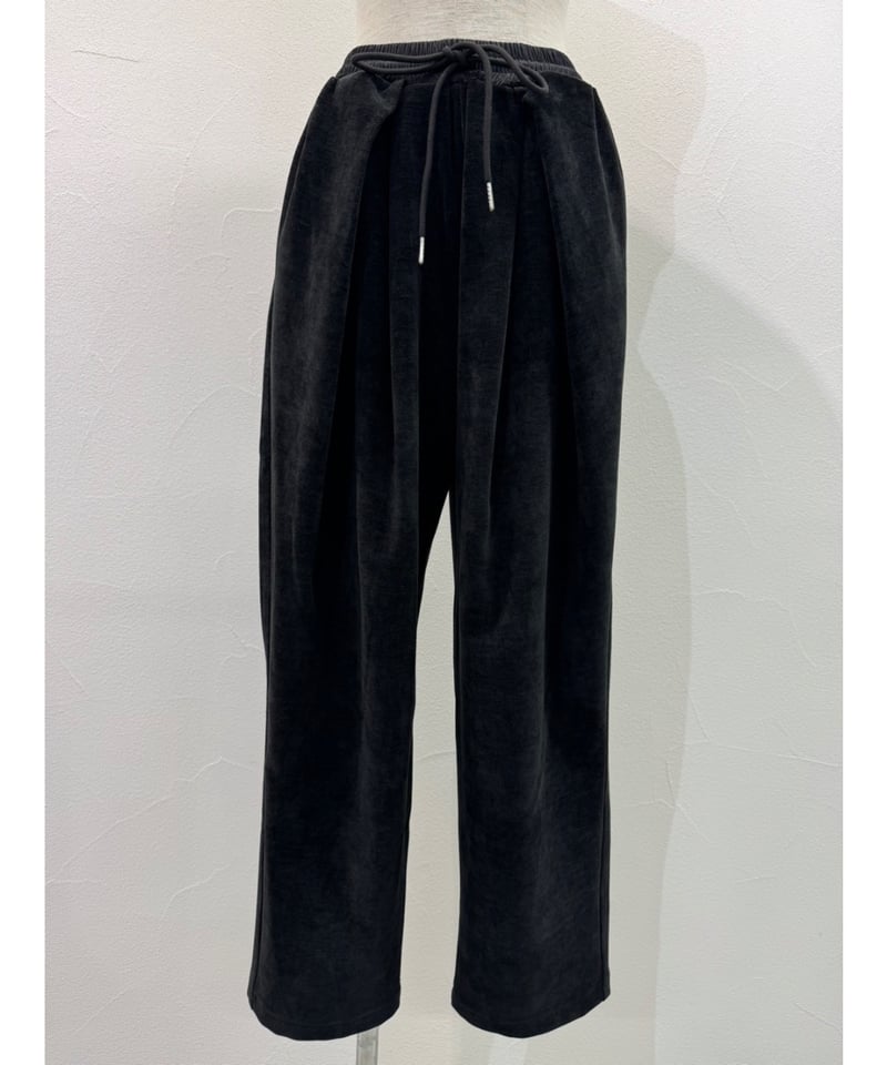 CYAN tokyo シアントーキョー 25秋冬ご予約】 カルゼベロアオーバー