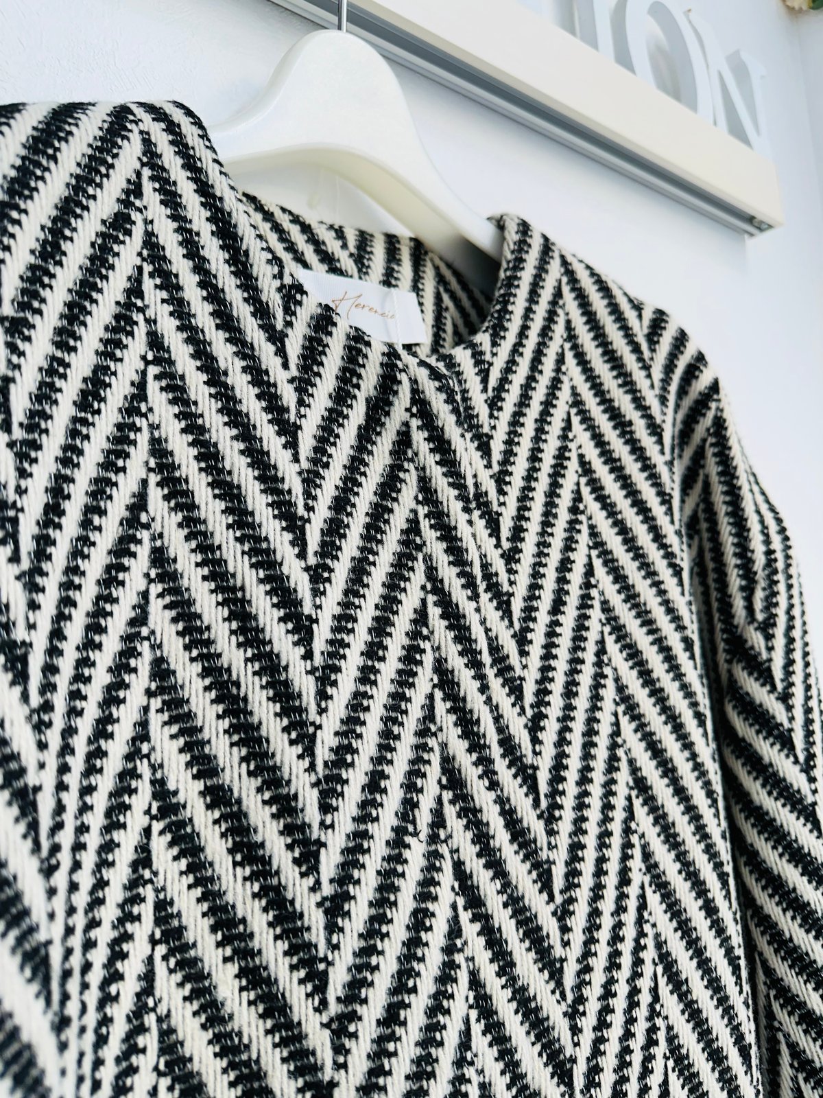 D&G ラムスキン×ウール 切替デザインコート ヘリボーン サイズ38 黒 D&G ラムスキン×ウール 切替デザインコート ヘリボーン サイズ38 黒