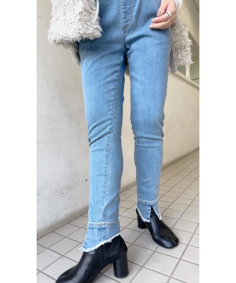 CYAN TOKYO シアントーキョースリットヘムスキニー