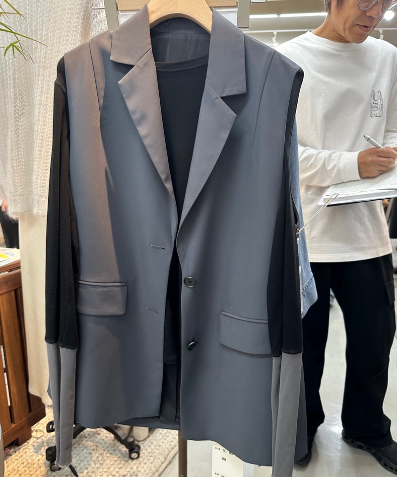 バックスリットジレ 35405 | BlueOnionStore バックスリットジレ 35405 | BlueOnionStore
