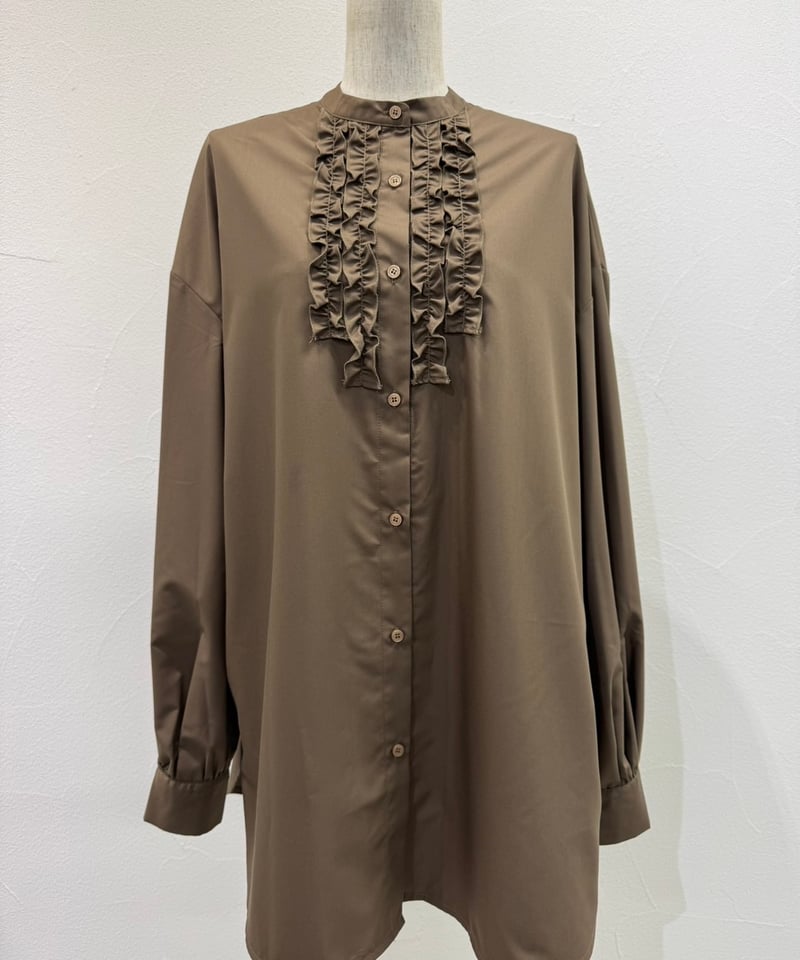 ちょん　CYAN TOKYO　フリル付きブラウンシャツ CYAN tokyo シアントーキョー 25秋冬ご予約】 2ラインフリルオーバー