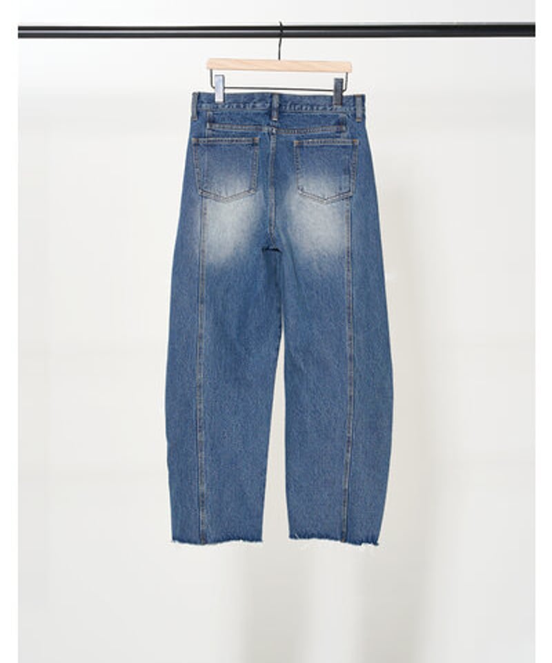 YENN イエン 25ss 春夏ご予約】 KNEE TUCK DENIM PT YENN イエン 25ss 春夏ご予約】 KNEE TUCK DENIM PT