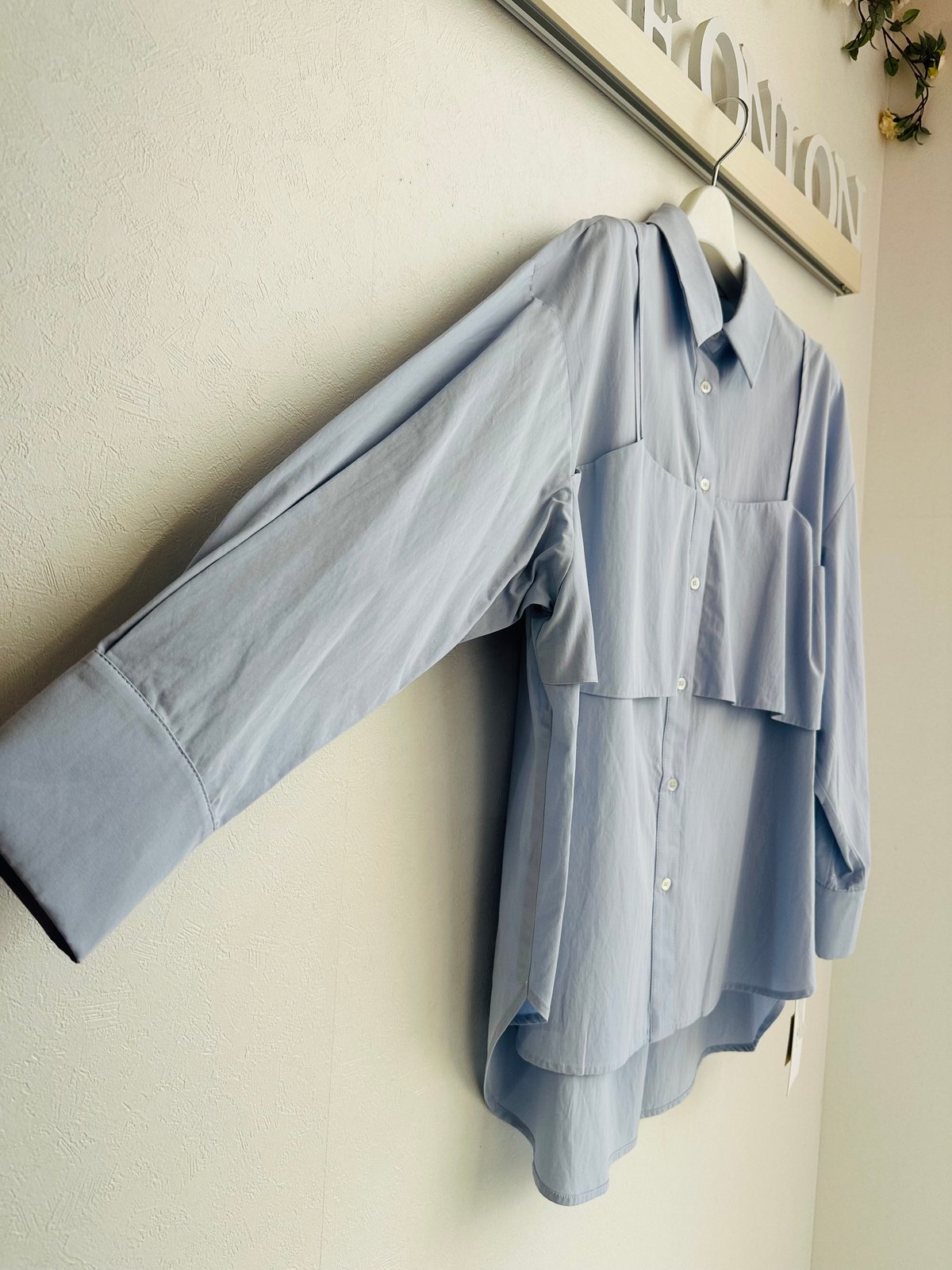 ビスチェレイヤード風シャツ 512-85536 | BlueOnionStore ビスチェレイヤード風シャツ 512-85536 | BlueOnionStore