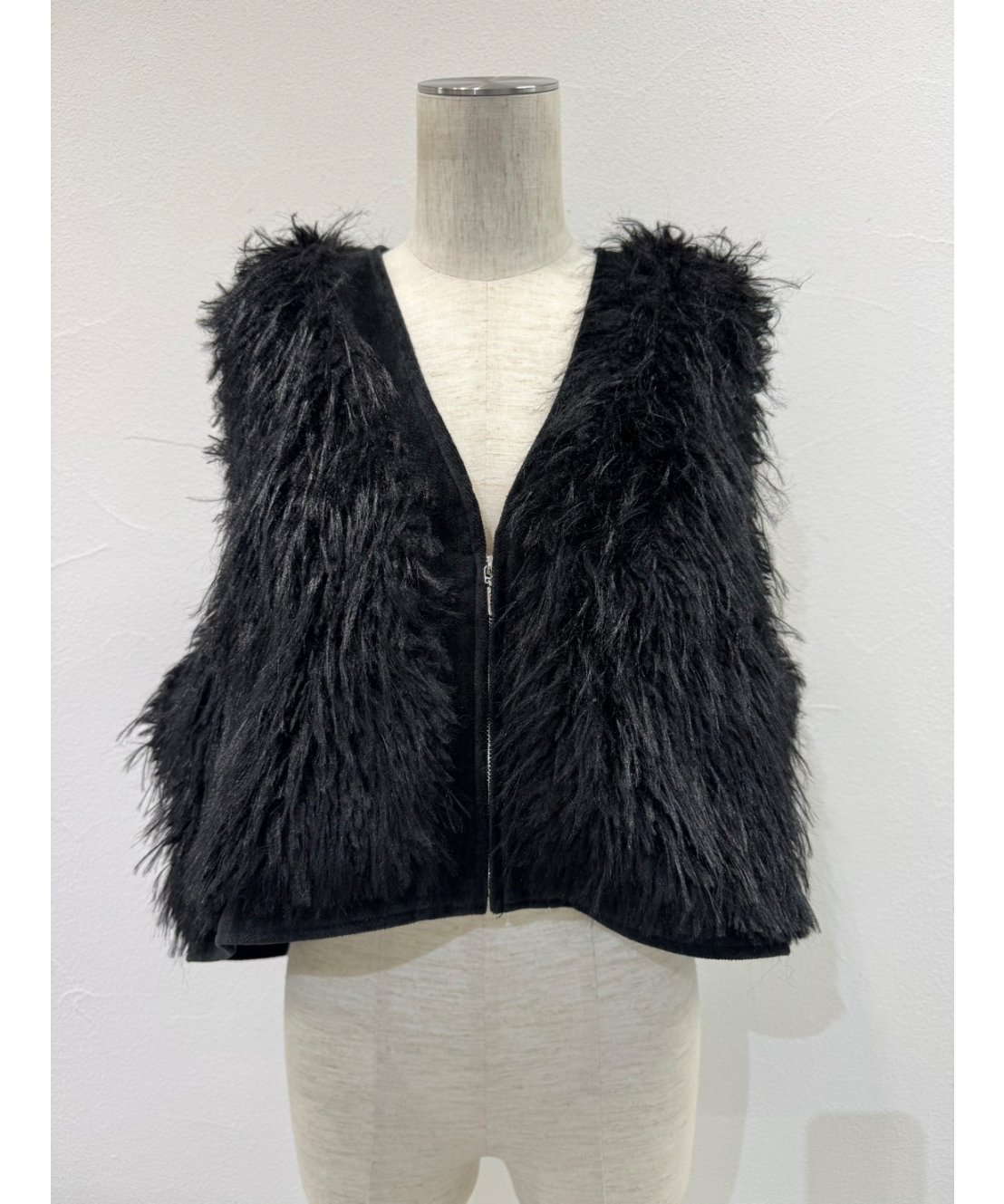 CYAN tokyo シアントーキョー 25秋冬ご予約】 MIXファーZIPベスト 507