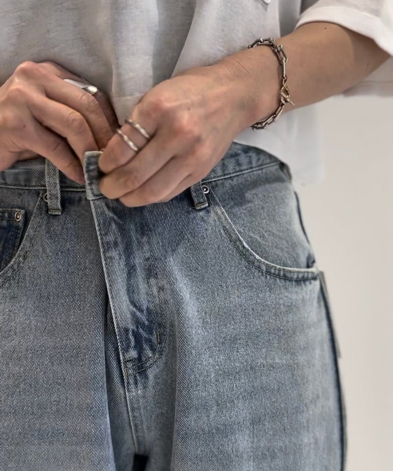 SIDE PLEATED DENIM PT Y242-31045 | BlueOnionStore