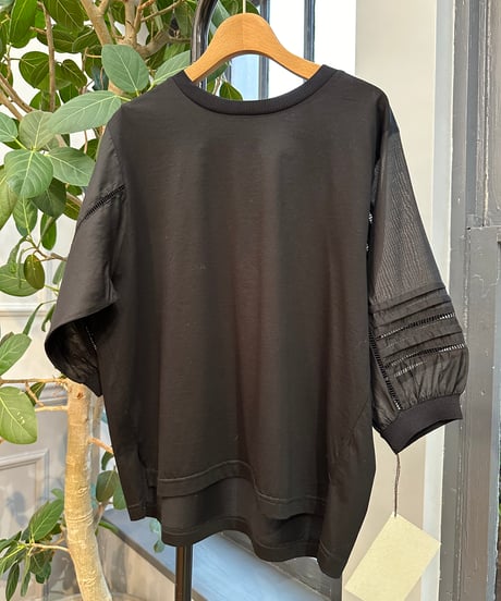 ホワイト在庫のみ◾️ブラック残りわずか★大人気★再々再々再入荷★　 梯子レースシアータック袖プルオーバー　743514