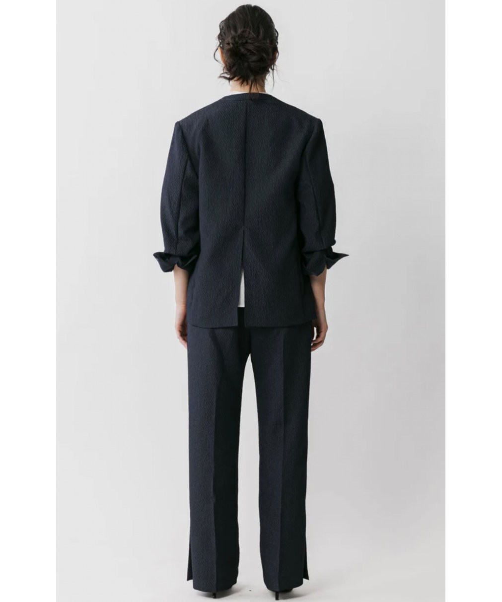25SS 完売品 Lallia mu ラリアムー ノーカラーエンボスジャケット ノーカラーエンボスジャケット – Lallia Mù