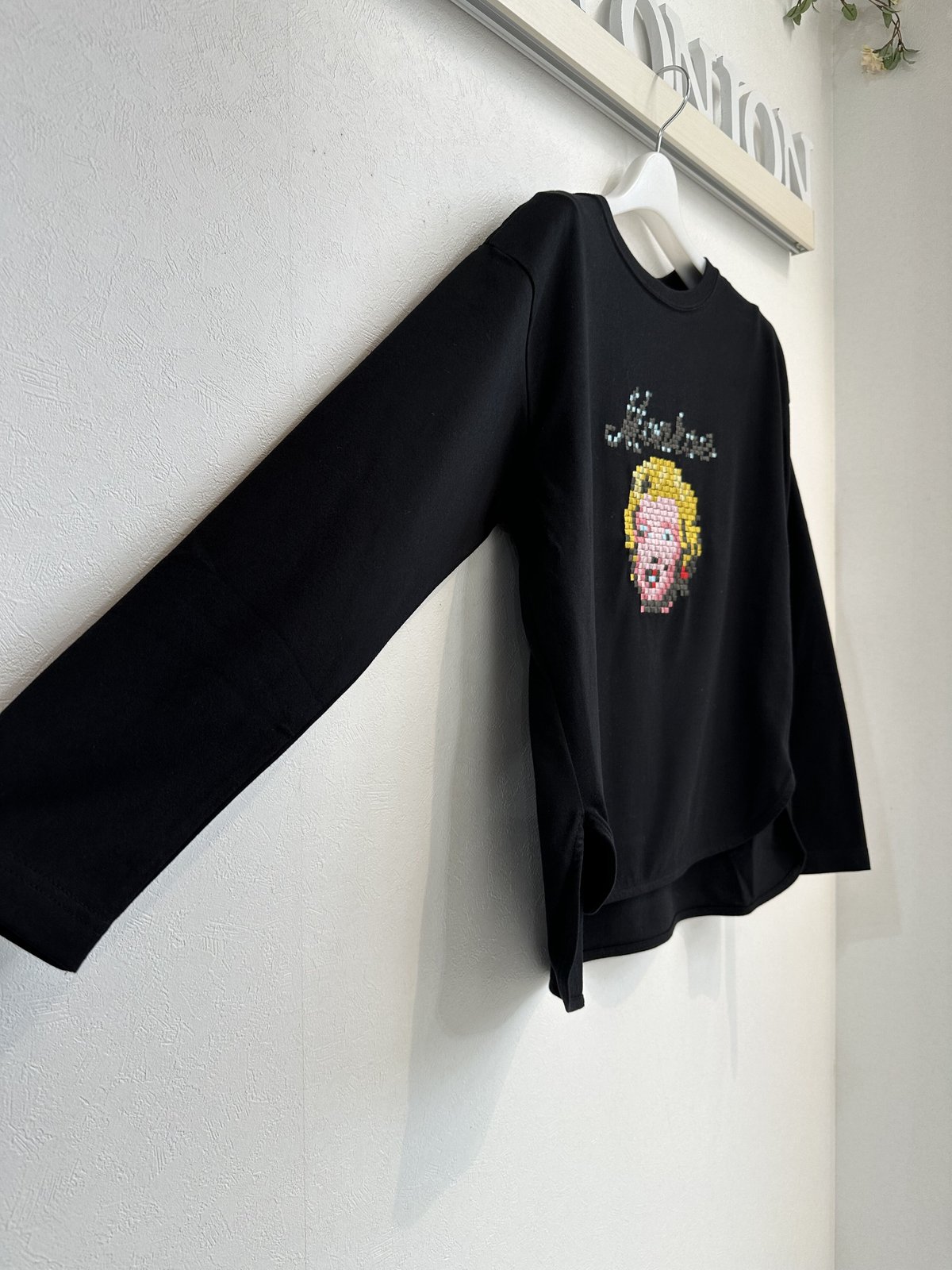 モザイク刺繍(モンロー)ロンTee 809004 | BlueOnionStore モザイク刺繍(モンロー)ロンTee 809004 | BlueOnionStore