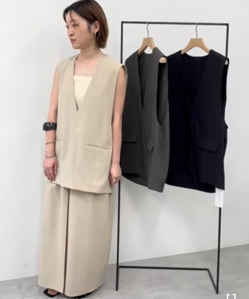 バックドレープジレ 510-85031 | BlueOnionStore バックドレープジレ 510-85031 | BlueOnionStore