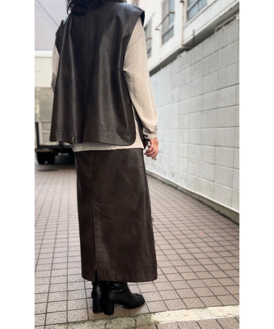 66476a90900a51117b1b8c31