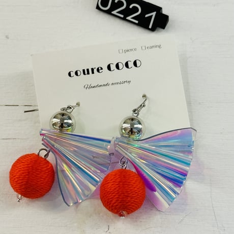 ◾️    coure COCO    クオーレココ　◾️  ボンボン手巻きアクセサリー　  【0221】    PVCアメリカンピアス