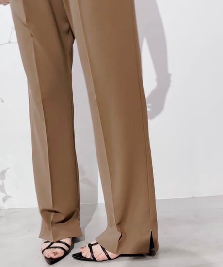 【YENN   イエン　25aw    秋ご予約】  SIDE SLIT slacks　Y253-32085    2508b