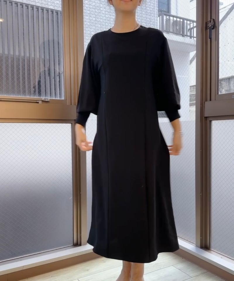 カルメール 22SS SOMELOS RIB ワンピース 長袖 ロング 黒（COMOLI  