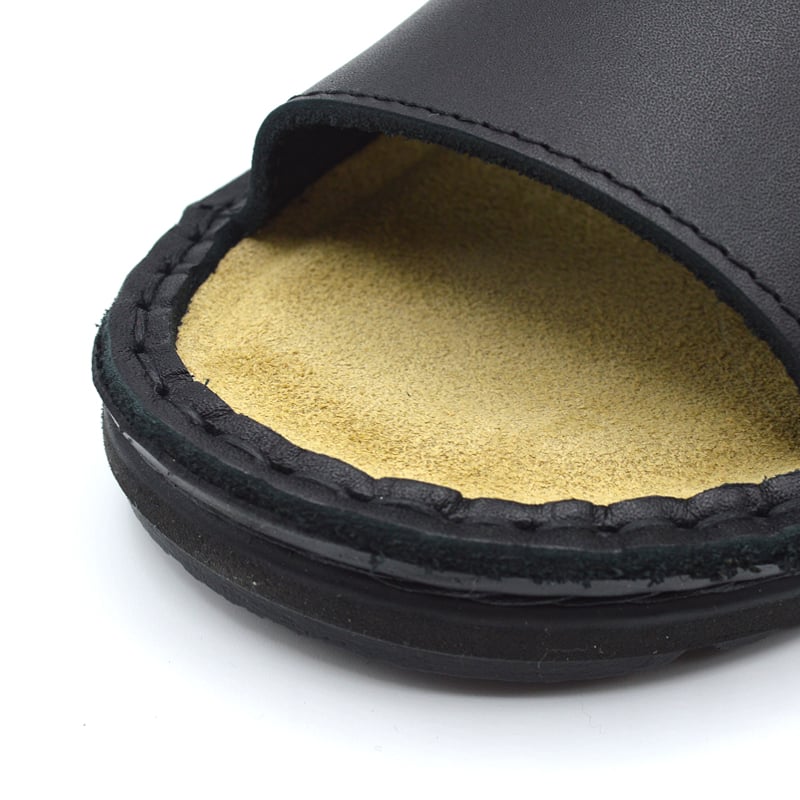 NAOT HEIDI Matt Black（レディース） | テリフリ