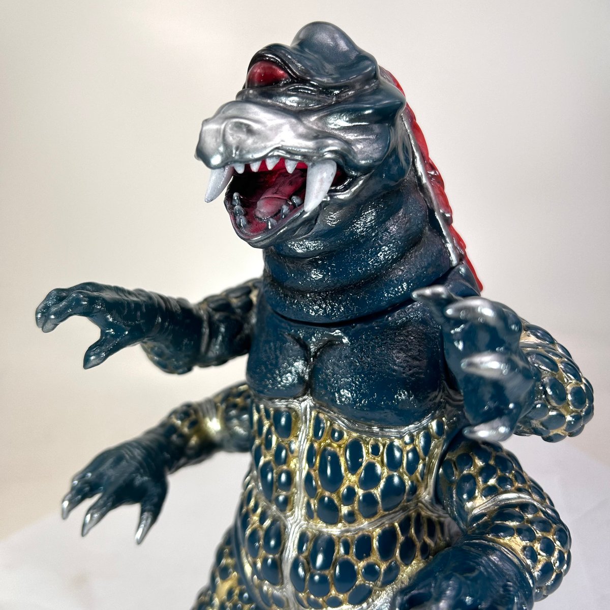 ザゴラ(6本足) | シカルナ・工房 ｜ONLINE SHOP