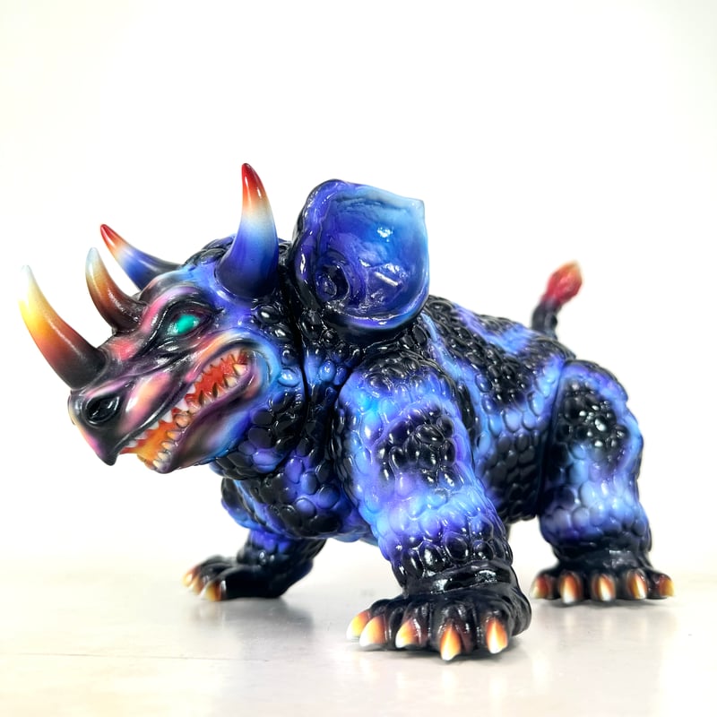 プラズマを纏ったシベリアの鉄獣 | シカルナ・工房 ｜ONLINE SHOP