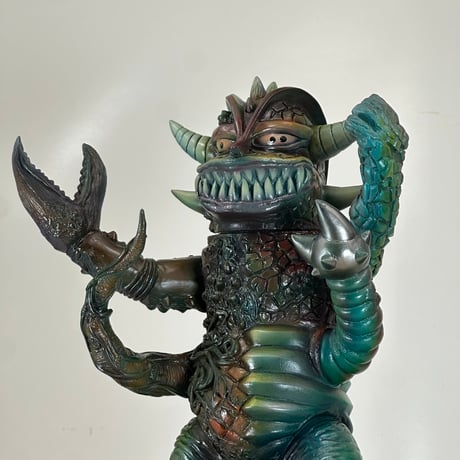 KAIJU_GOTANDA　*1 OFF*　H3STUDIO × Siccaluna