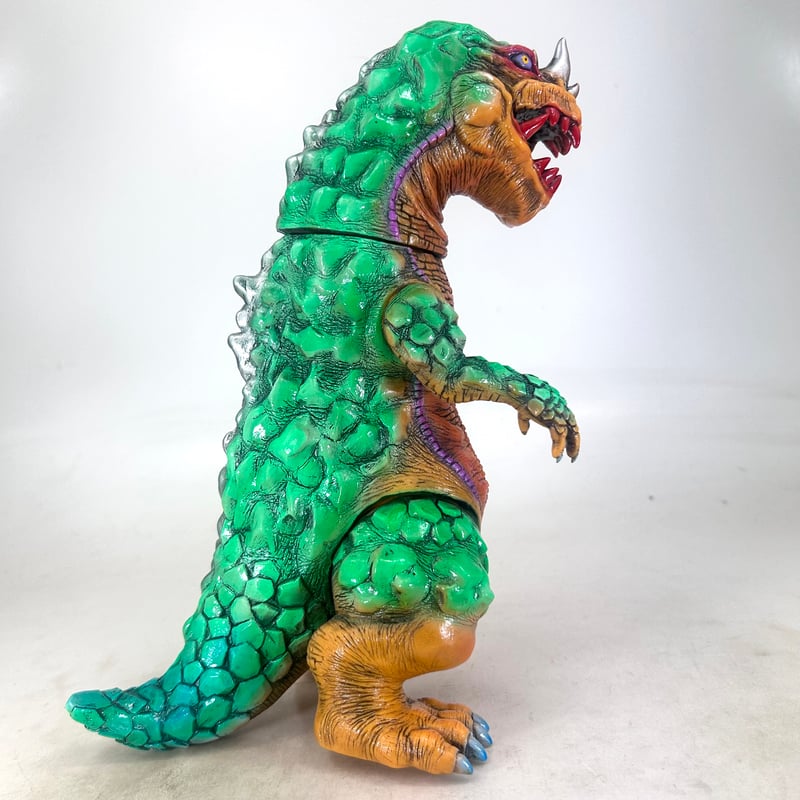 シカルナ工房　イゾウ 📢お知らせ📢 本日のオンラインショップは、ライゾウ、KAIJU