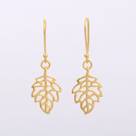 floral lotus leafピアス