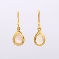 rose quartz pear shapeピアス