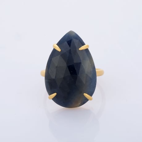 large pear shape blue sapphireリング