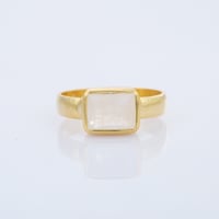 rectangular shape moonstoneリング