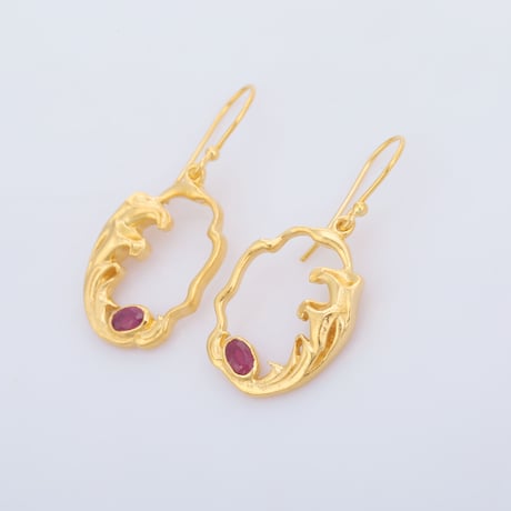 ruby waves motifピアス