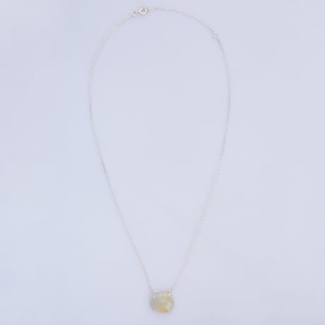 bluish yellowish gray sapphireネックレス