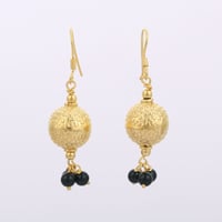 tribal ball black onyx beadsピアス