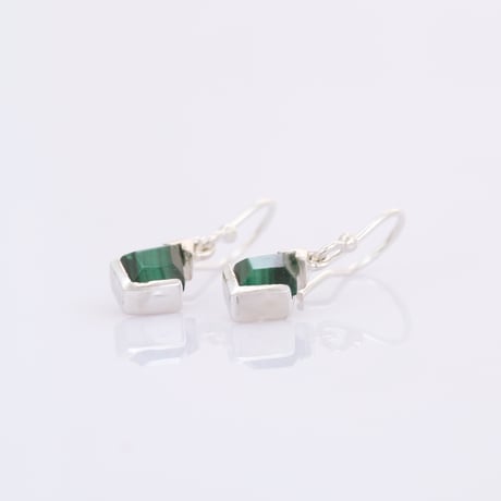 silver malachiteピアス