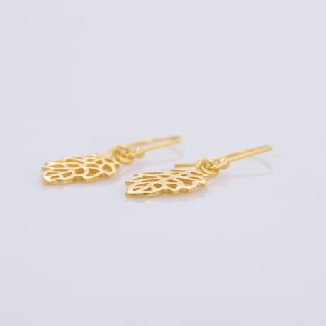 floral lotus leafピアス