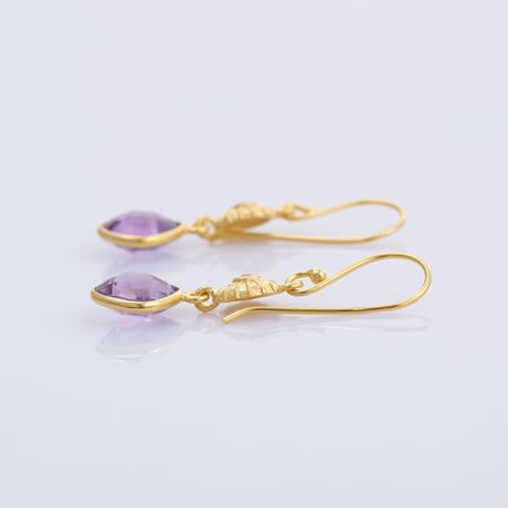 sea shell CZ amethystピアス
