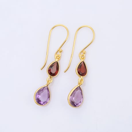 pear shape red garnet amethystピアス