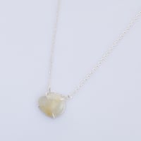 bluish yellowish gray sapphireネックレス