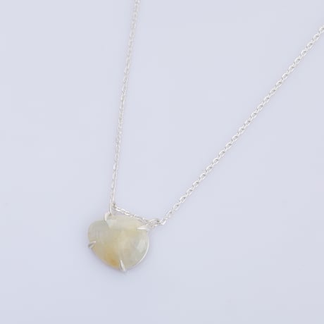 bluish yellowish gray sapphireネックレス