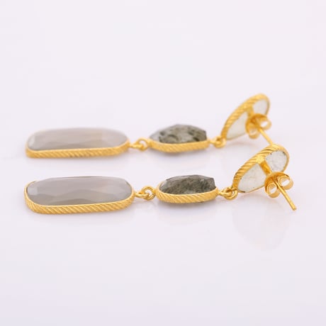 moonstone rutile and gray chalcedony studピアス
